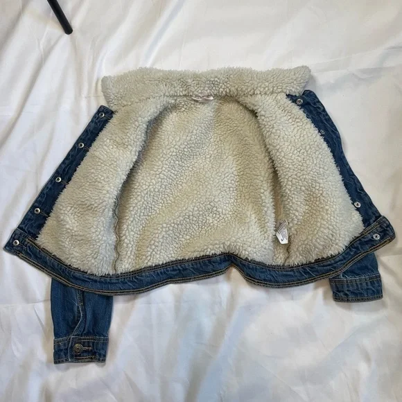 🎉HOST PICK🎉 Cat & Jack size a small (6/6x) jean wool jacket - Picture 4 of 7